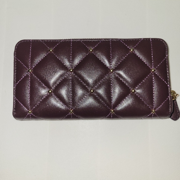 Coach Purple / Gold Accordion Zip Around‎ Quilted Wallet GORGEOUS beeaded - Picture 2 of 3